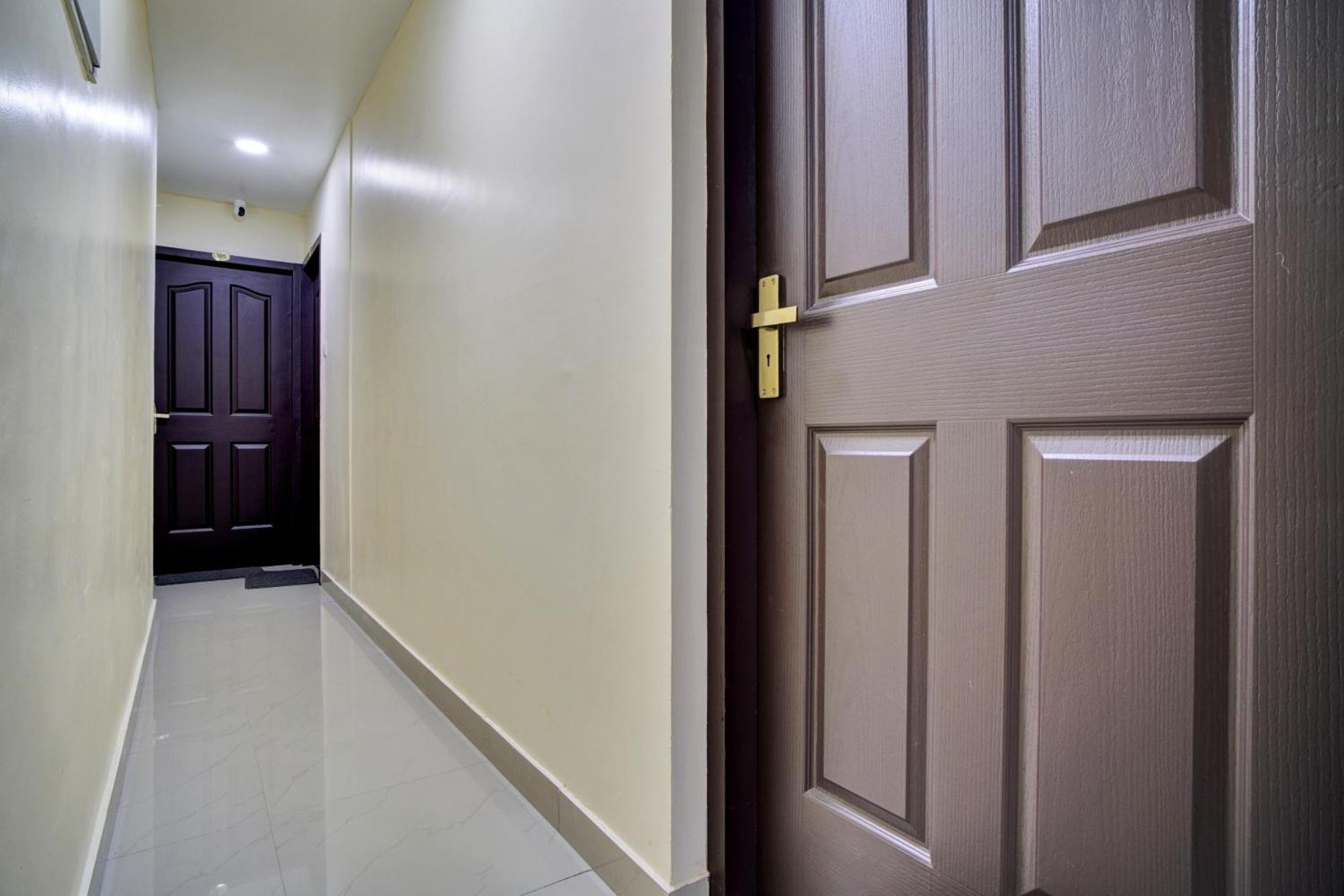 Hotel O Crystal Executive Suites Kochi Exteriér fotografie