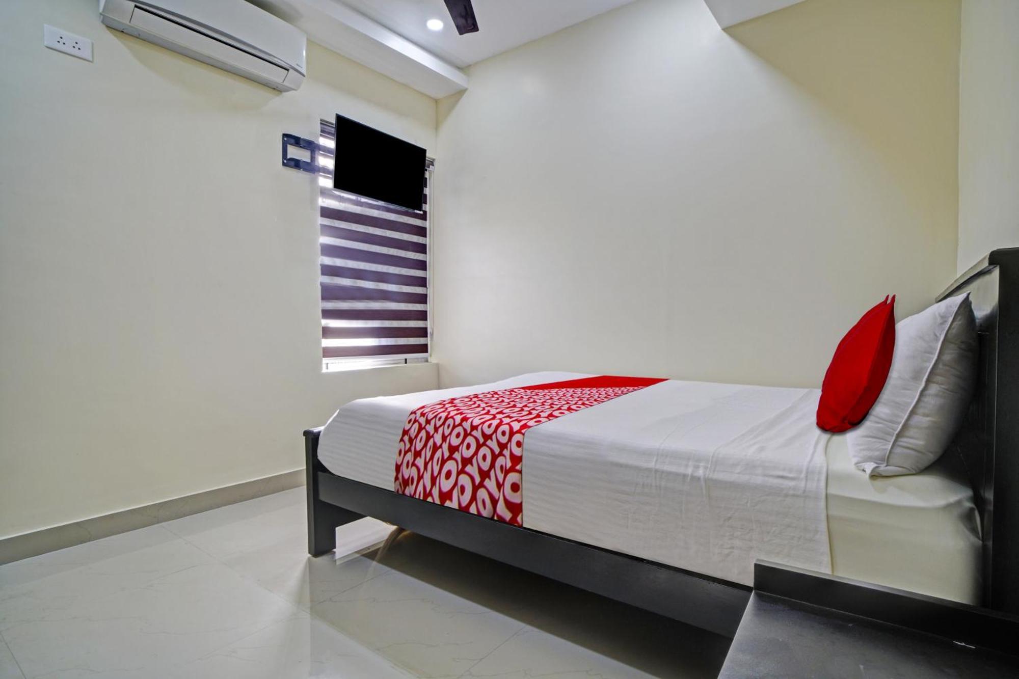Hotel O Crystal Executive Suites Kochi Exteriér fotografie