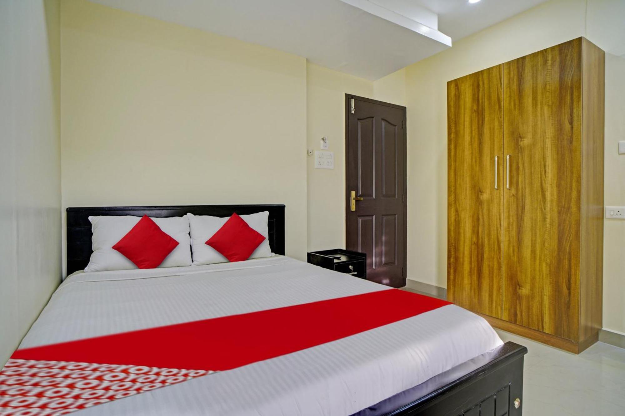 Hotel O Crystal Executive Suites Kochi Exteriér fotografie